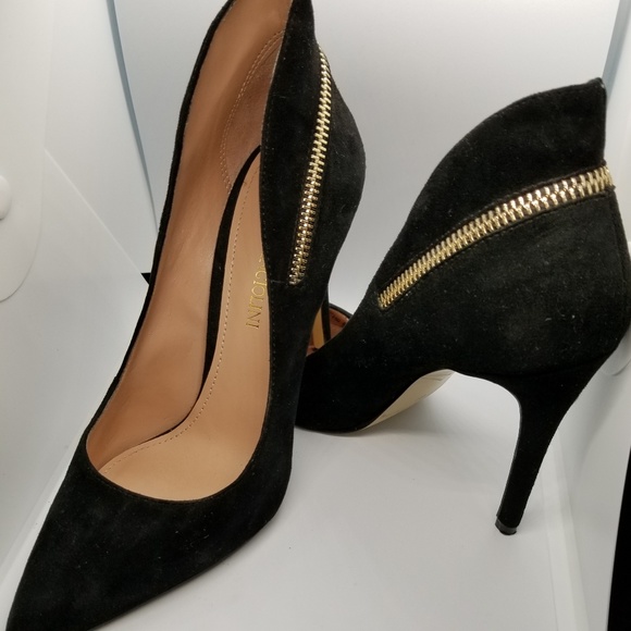 Shoes - Picture 5 of 5